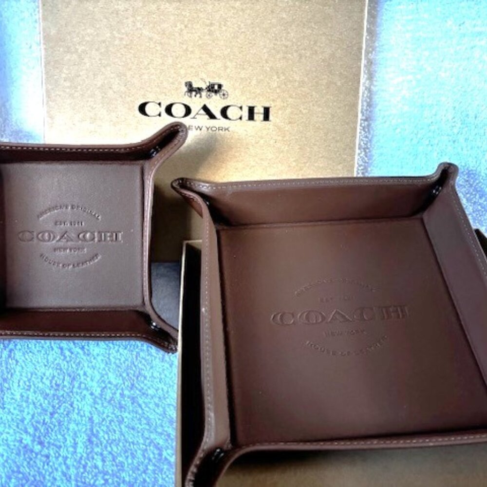 Coach 2 valet trays in dark saddle smooth calf leather embossed with logo NIB